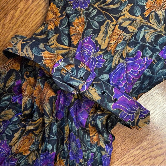 Vintage 90’s Floral Dress Belted Short Sleeve Dress 90’s does 50’s Size Small - Picture 8 of 13